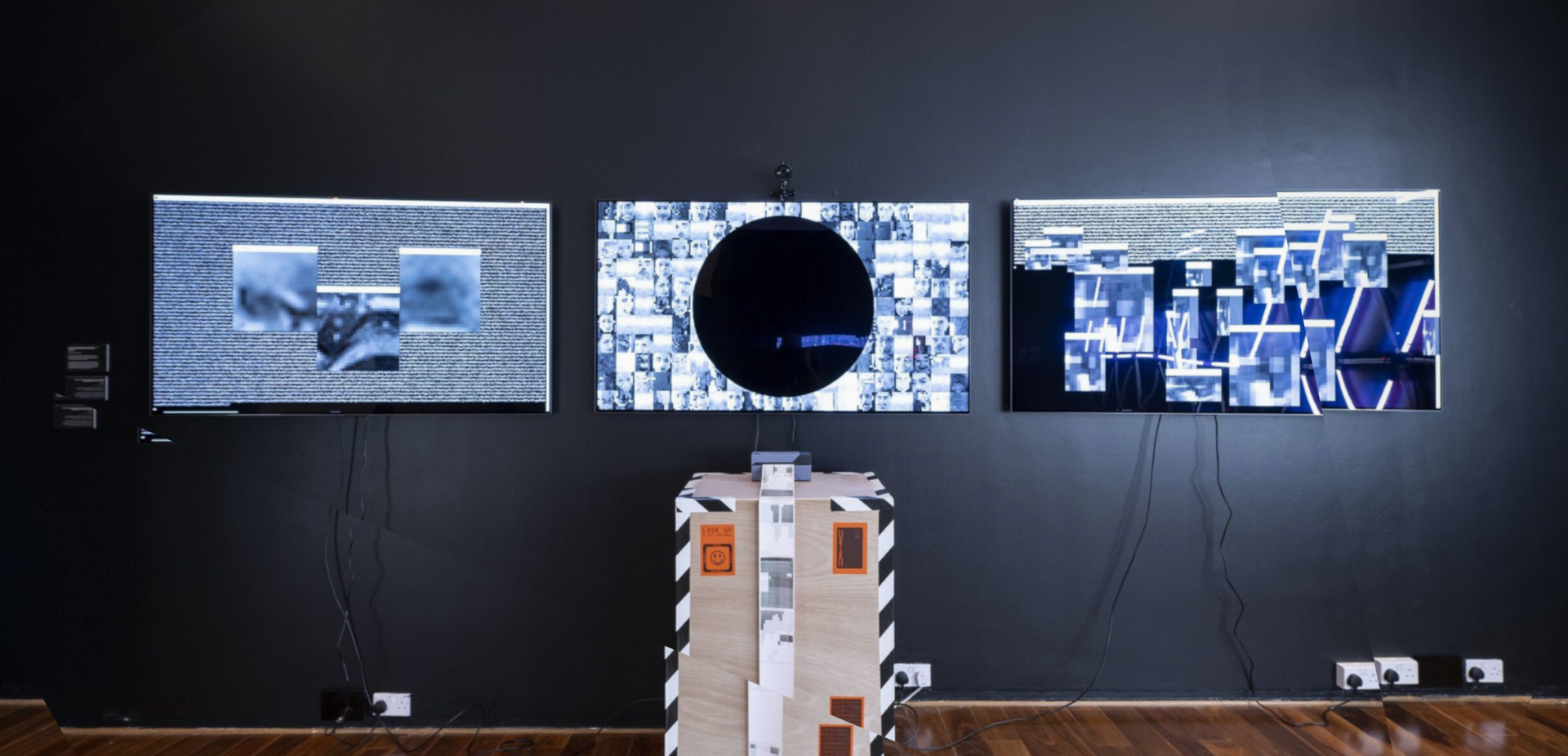 Self Encoded Interactive Display Preview